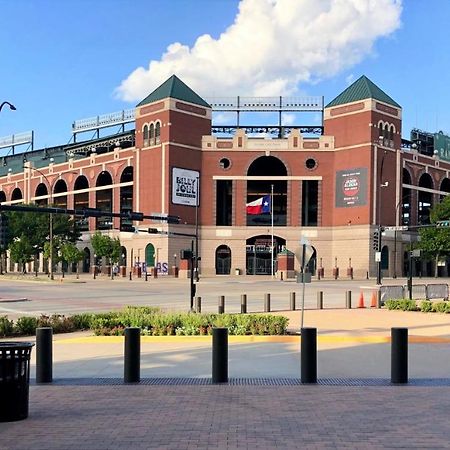 Family Friendly 2Bdrm-Walk To At&T/Cowboys Stadium Арлингтон Экстерьер фото