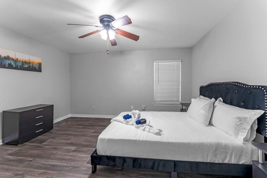 Family Friendly 2Bdrm-Walk To At&T/Cowboys Stadium Арлингтон Экстерьер фото