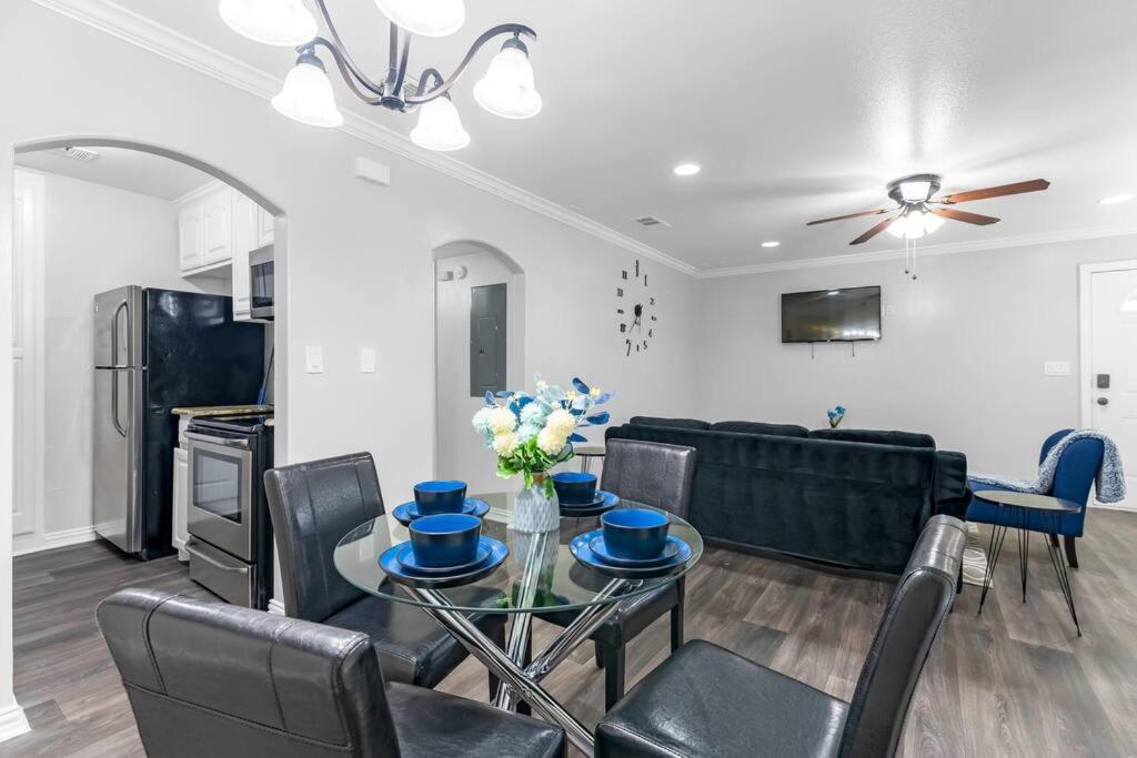 Family Friendly 2Bdrm-Walk To At&T/Cowboys Stadium Арлингтон Экстерьер фото