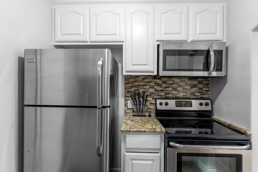 Family Friendly 2Bdrm-Walk To At&T/Cowboys Stadium Арлингтон Экстерьер фото
